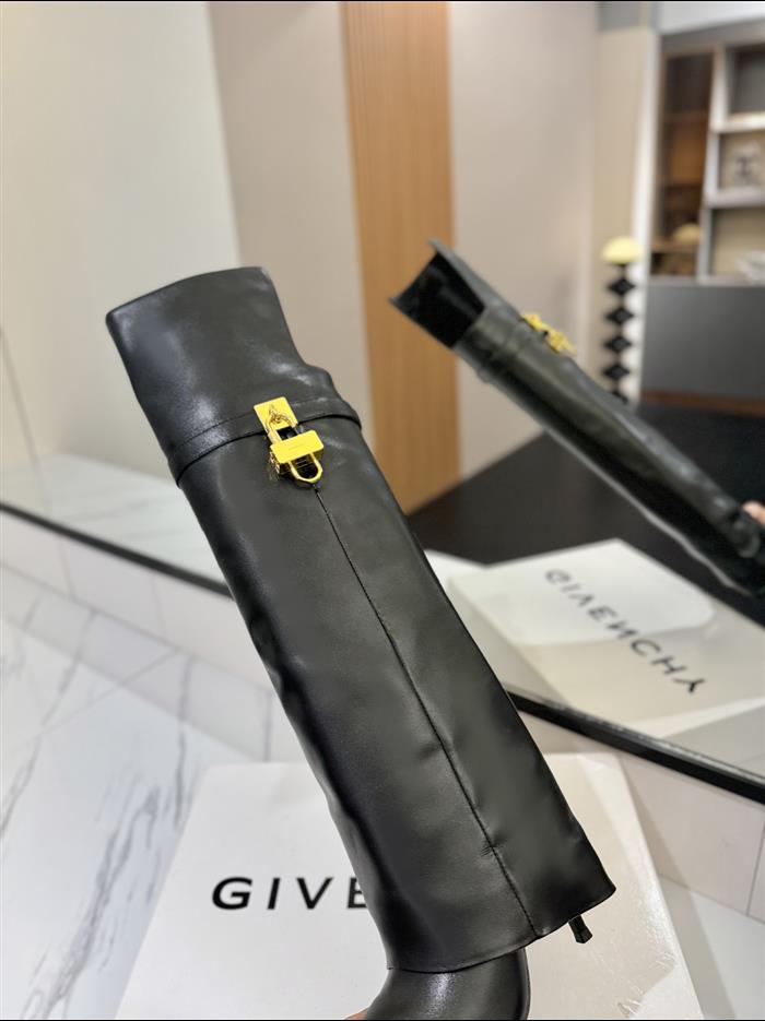 2025112817445038 590